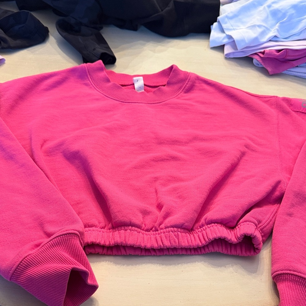 Alo xs Pink Cropped Sweatshirt